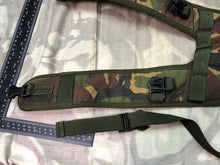 Charger l'image dans la galerie, British Army Woodland DPM PLCE Day Pack Bergen Side Pocket Rucksack Yoke - The Militaria Shop
