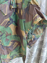 Lade das Bild in den Galerie-Viewer, Genuine British Army DPM Waterproof Jacket Smock - 170/90 - The Militaria Shop