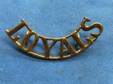 Load image into Gallery viewer, Original WW2 British Army Loyal North Lancashire Brass Shoulder Title - The Militaria Shop