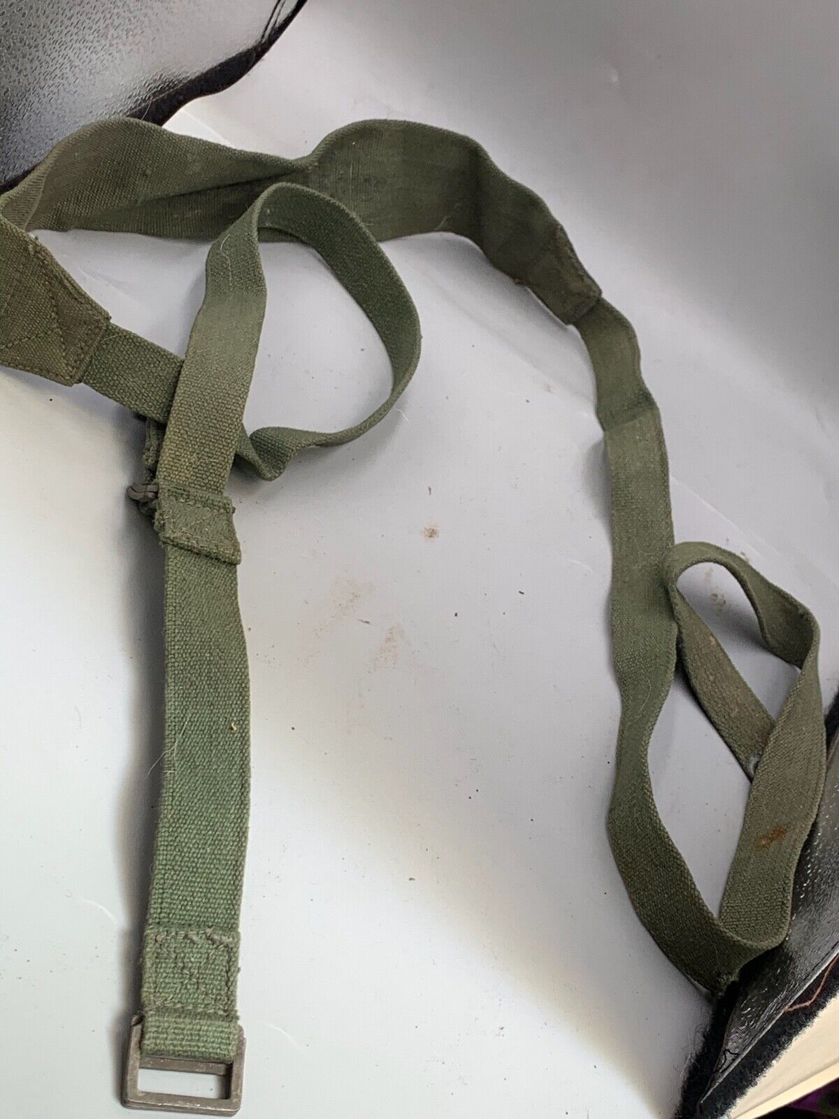 Original WW2 British Army 44 Pattern Shoulder Strap - 1945 Dated - The Militaria Shop