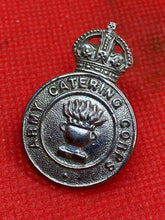 Load image into Gallery viewer, Original WW1 / WW2 British Army - Army Catering Corps Cap Badge - The Militaria Shop