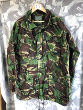 Lade das Bild in den Galerie-Viewer, RARE User Trials Jacket! British Army DPM Combat Smock - Size 190/104 - The Militaria Shop