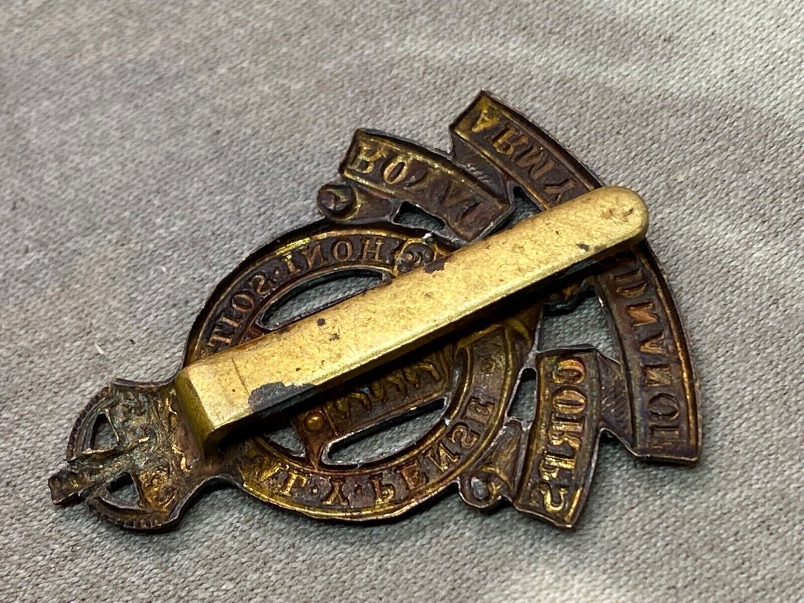 Original WW1 / WW2 British Army Royal Army Ordnance Corps Cap Badge - The Militaria Shop