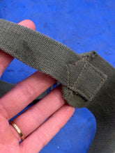 Load image into Gallery viewer, Original WW2 British Army 44 Pattern Shoulder Strap - 1945 Dated - The Militaria Shop