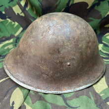 Charger l'image dans la galerie, Original WW2 British / Canadian Army Mk3 Turtle Helmet - The Militaria Shop