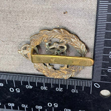 Charger l'image dans la galerie, Original WW2 British Army Royal Armoured Corps Cap Badge - The Militaria Shop