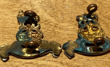 Load image into Gallery viewer, WW1 / WW2 Royal Army Pay Corps RAPC brass and white metal collar badges. - The Militaria Shop