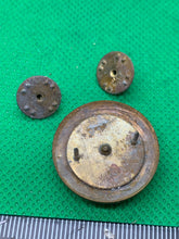 Charger l'image dans la galerie, Genuine US Army Collar Disc Badges Pair - Signal Corps - The Militaria Shop