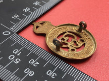 Charger l'image dans la galerie, Original WW1 British Army Cap Badge - Royal Horse Guards - George V Kings Crown - The Militaria Shop