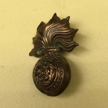 Charger l'image dans la galerie, Original Victorian Era British Army The Royal Fusiliers Cap Badge - The Militaria Shop