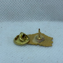 Charger l'image dans la galerie, Royal Navy - NEW British Army Military Cap/Tie/Lapel Pin Badge #117 - The Militaria Shop