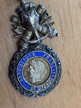 Charger l'image dans la galerie, Original French "Medaille Militaire" / Republic Francaise 1870 / Bronz - The Militaria Shop