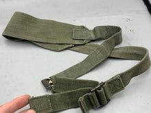 Load image into Gallery viewer, Original WW2 British Army 44 Pattern Shoulder Strap - The Militaria Shop