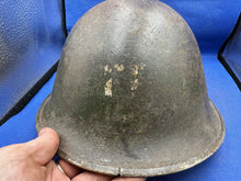 Charger l'image dans la galerie, WW2 British / Canadian Army Mk3 Combat Turtle Helmet - Good Original Helmet - The Militaria Shop