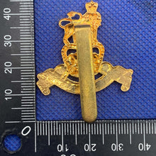 Charger l'image dans la galerie, Genuine British Army Royal Army Pay Corps Cap Badge - The Militaria Shop