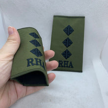 Load image into Gallery viewer, RHA Royal Horse OD Green Rank Slides / Epaulette Pair Genuine British Army - NEW - The Militaria Shop