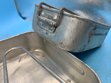 Charger l'image dans la galerie, Original WW2 British Army Soldiers Mess Tin Set - Two Piece - Fold Out Handles - The Militaria Shop