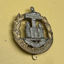 Load image into Gallery viewer, Original WW2 British Army Dorsetshire Regiment Cap Badge - The Militaria Shop