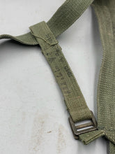 Load image into Gallery viewer, Original WW2 British Army 44 Pattern Shoulder Strap - The Militaria Shop