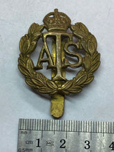 Load image into Gallery viewer, Original British Army WW2 Auxiliary Transport Service Cap Badge - The Militaria Shop