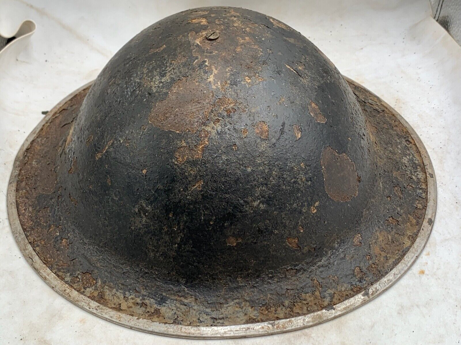 Original WW2 Combat Helmet - British / South African Army Mk2 Brodie Helmet - The Militaria Shop