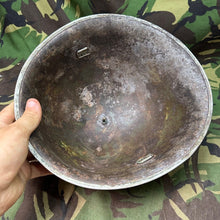 Charger l'image dans la galerie, Original WW2 British / Canadian Army Mk3 Turtle Helmet - The Militaria Shop