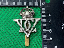 Charger l'image dans la galerie, British Army - 5th Dragoon Royal Inniskilling Guards King's Crown Cap Badge - The Militaria Shop