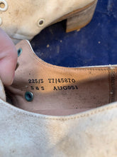 Charger l'image dans la galerie, Original WW2 British Army Women's White Summer Shoes - ATS WAAF - Size 225s - The Militaria Shop