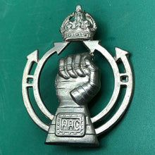 Load image into Gallery viewer, Original WW2 British Army Cap Badge - Royal Armoured Corps - Kings Crown - The Militaria Shop