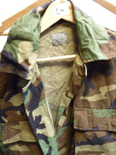 Charger l'image dans la galerie, Genuine US Army Camouflaged BDU Battledress Uniform - Max 37 Inch Chest - The Militaria Shop