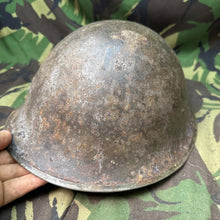 Charger l'image dans la galerie, Original WW2 British / Canadian Army Mk3 Turtle Helmet - The Militaria Shop