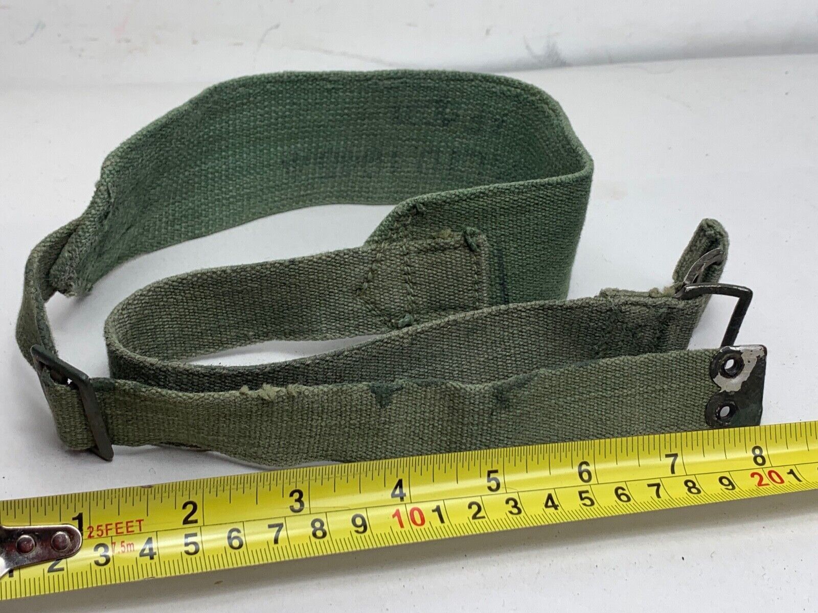 Original WW2 British Army 44 Pattern Shoulder Strap - 1945 Dated - The Militaria Shop