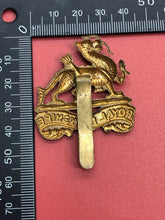Load image into Gallery viewer, Original WW2 British Army Cap Badge - Royal Berkshire - The Militaria Shop