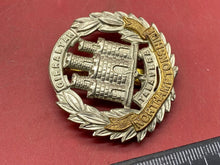 Load image into Gallery viewer, WW1 / WW2 British Army Northamptonshire Regiment Cap Badge. - The Militaria Shop