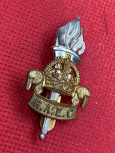 Load image into Gallery viewer, British Army WW2 Royal Army Education Corps Cap Badge - The Militaria Shop