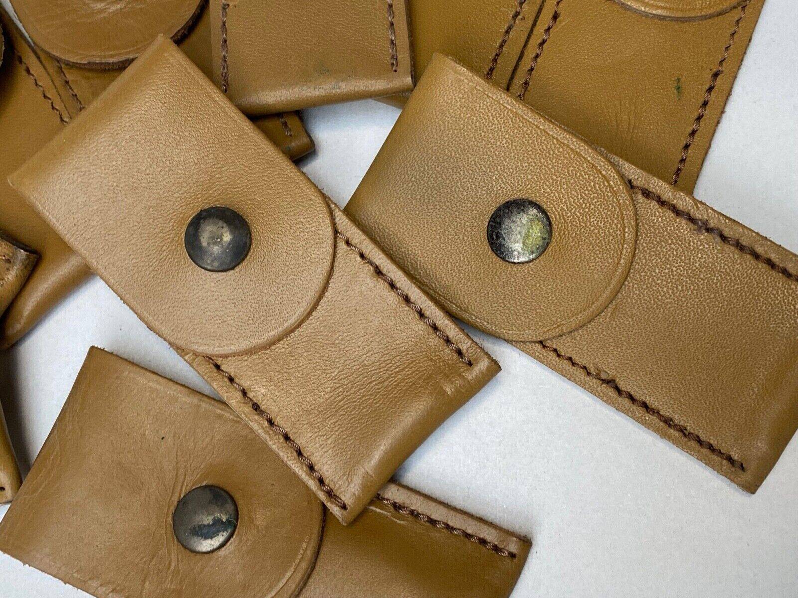 An ORIGINAL French Army FAMAS cleaning brush pouch in great condition. - The Militaria Shop