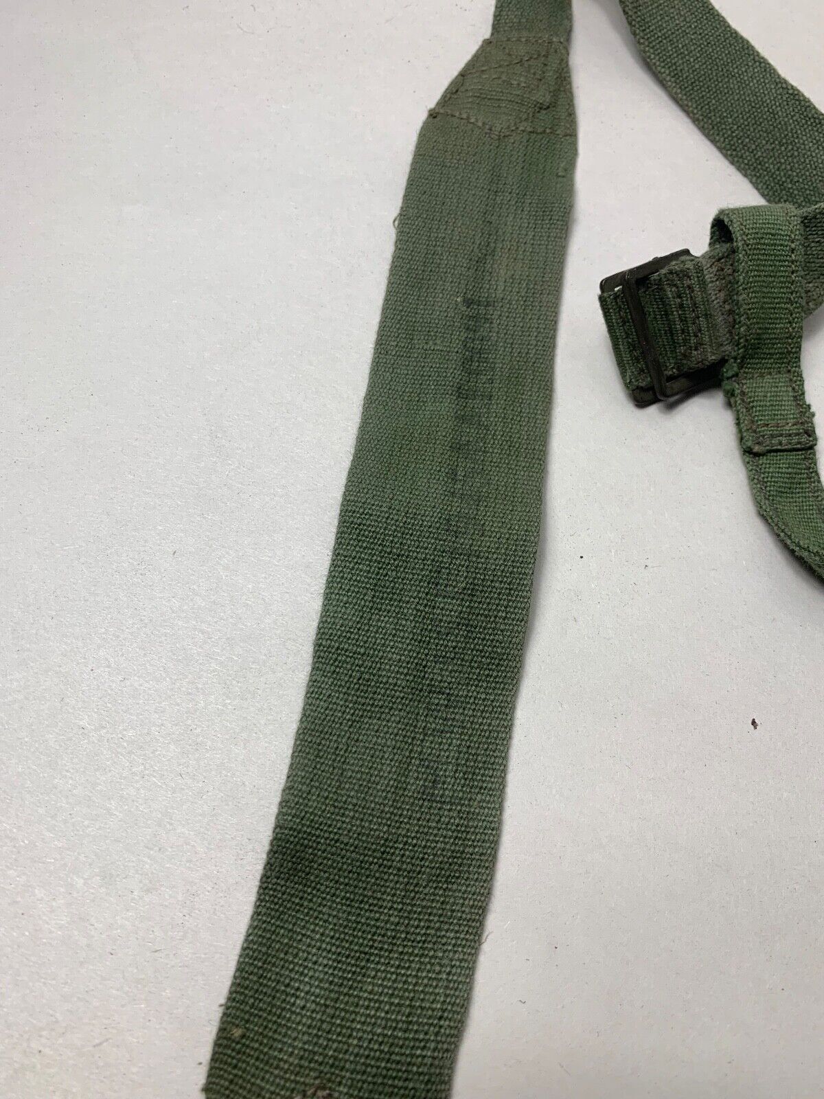 Original WW2 British Army 44 Pattern Shoulder Cross Straps Set - 1945 Dated - The Militaria Shop