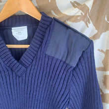 Lade das Bild in den Galerie-Viewer, Genuine British RAF Royal Navy Blue Wool V-Neck Pullover Jersey - 94cm Chest - The Militaria Shop