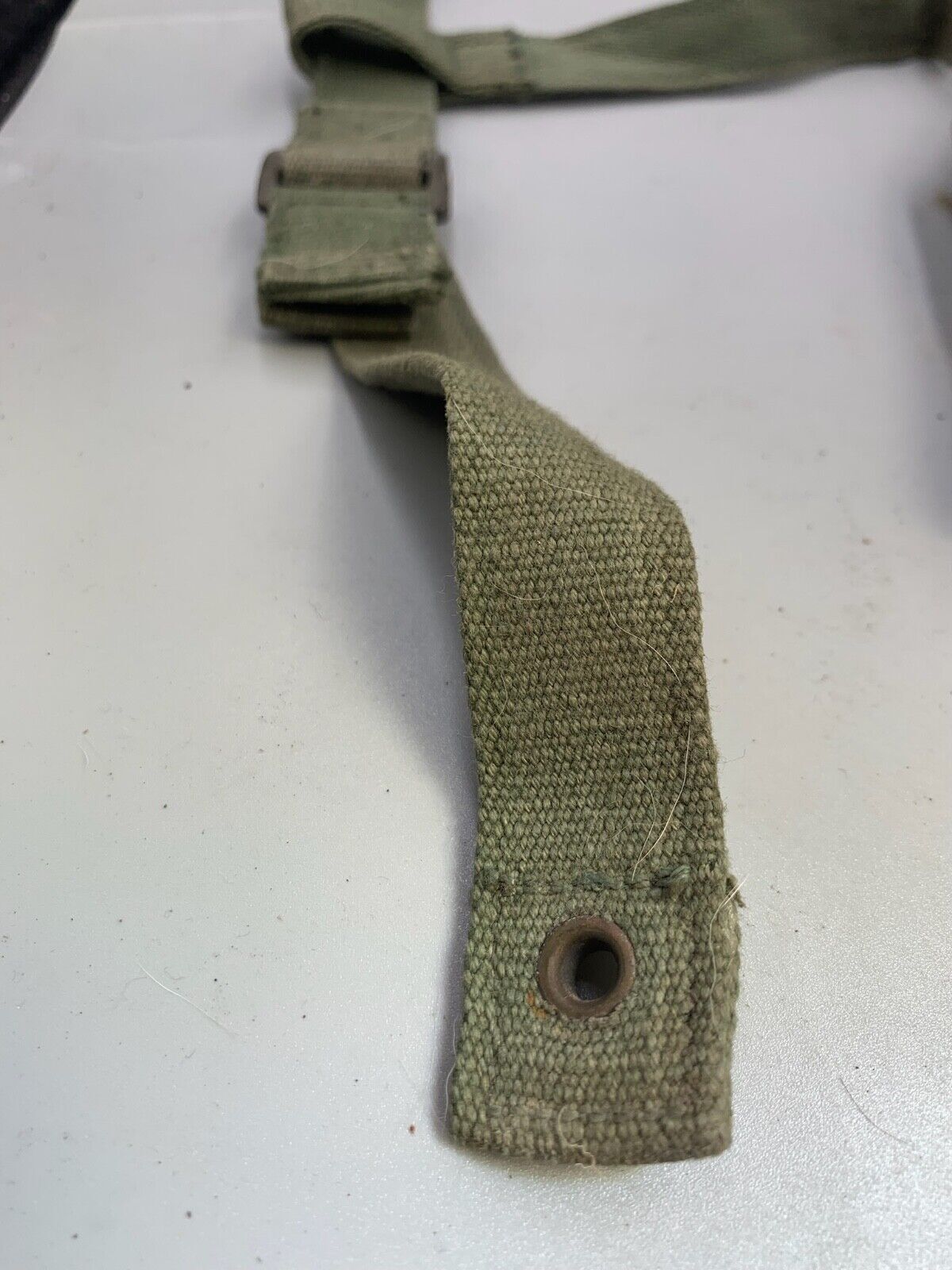 Original WW2 British Army 44 Pattern Shoulder Strap - 1945 Dated - The Militaria Shop