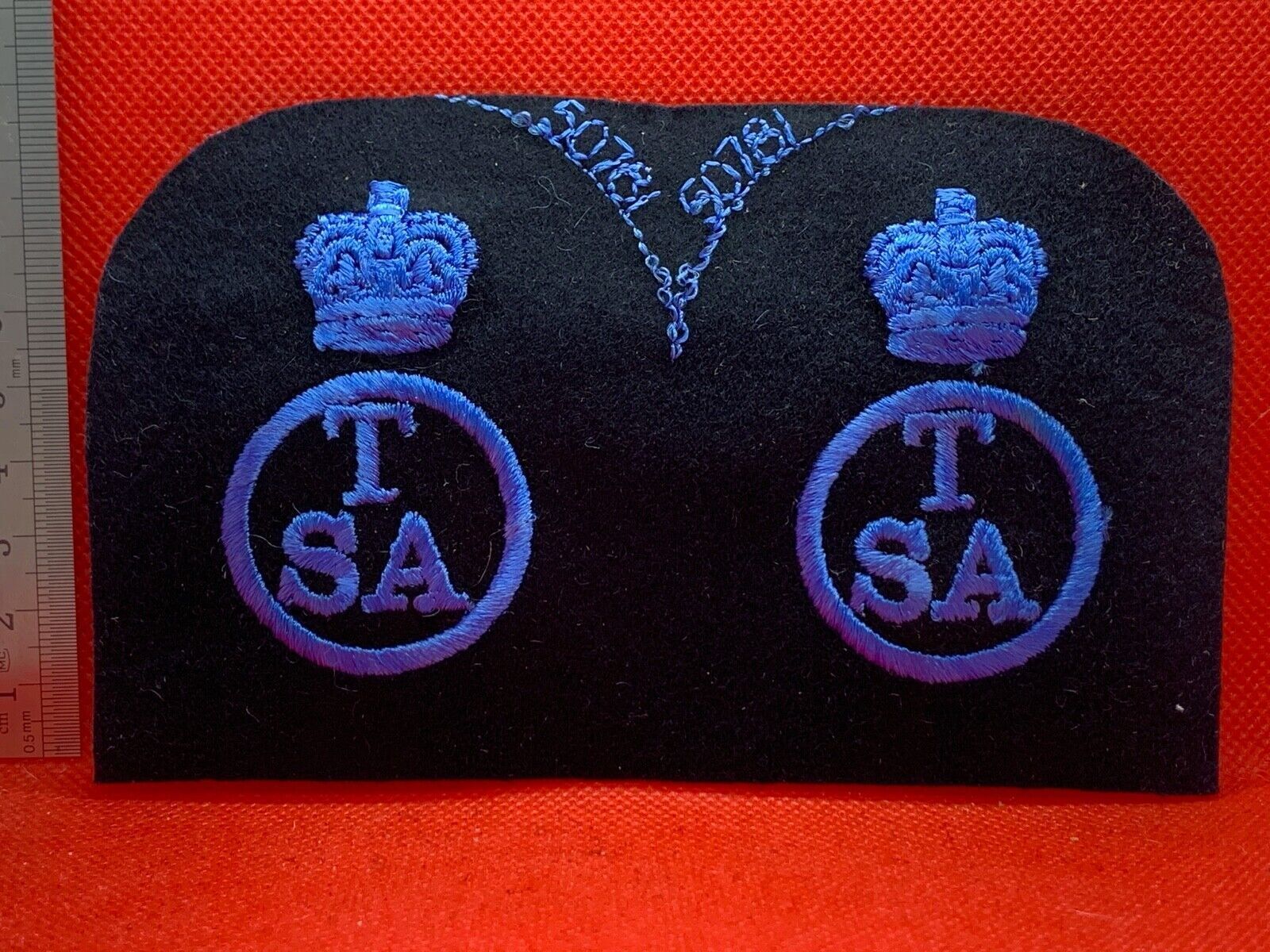 Unissued WOMEN'S ROYAL NAVY WRNs Trade Badge - Training Support CPO - B26 - The Militaria Shop