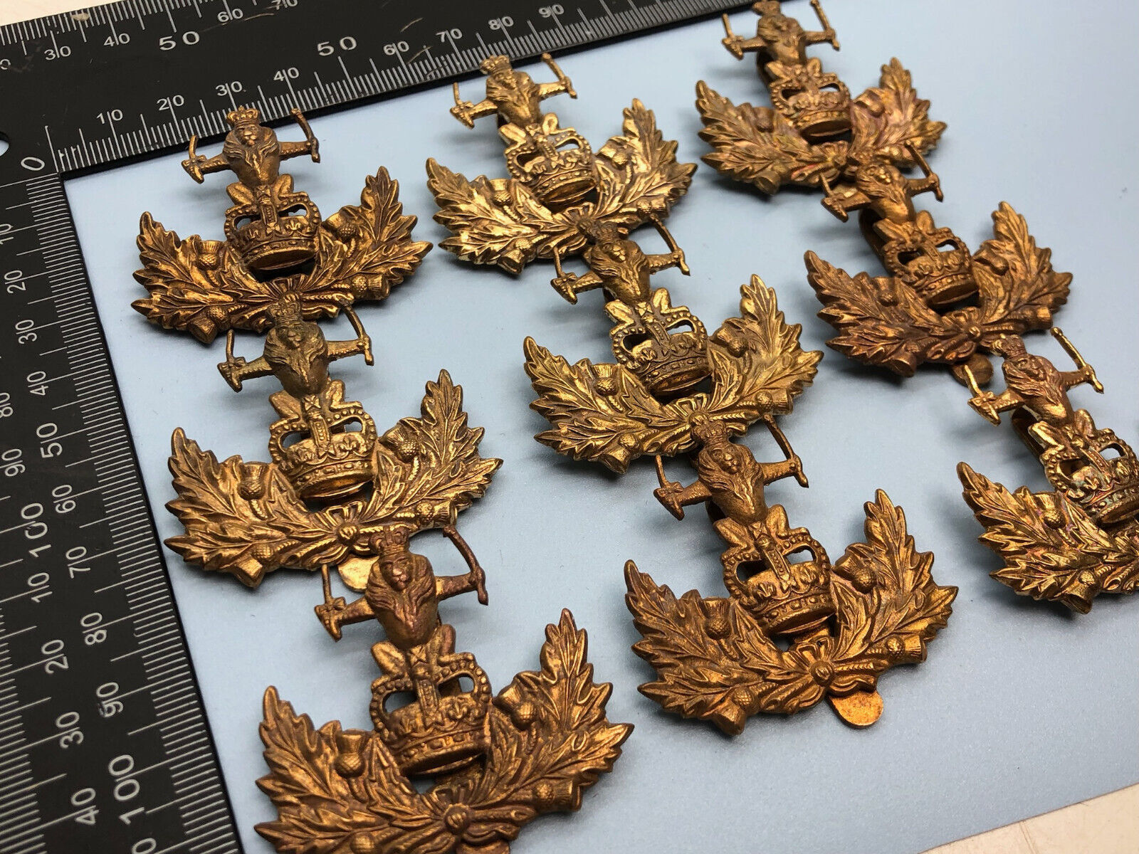 Original British Army Queens Own Royal Glasgow Yeomanry Regiment Cap Badge - The Militaria Shop