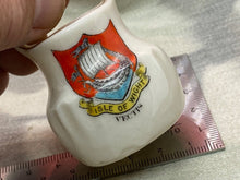 Lade das Bild in den Galerie-Viewer, Original Vintage Crested China Ware Cup - VECTIS - Isle of Wight - The Militaria Shop