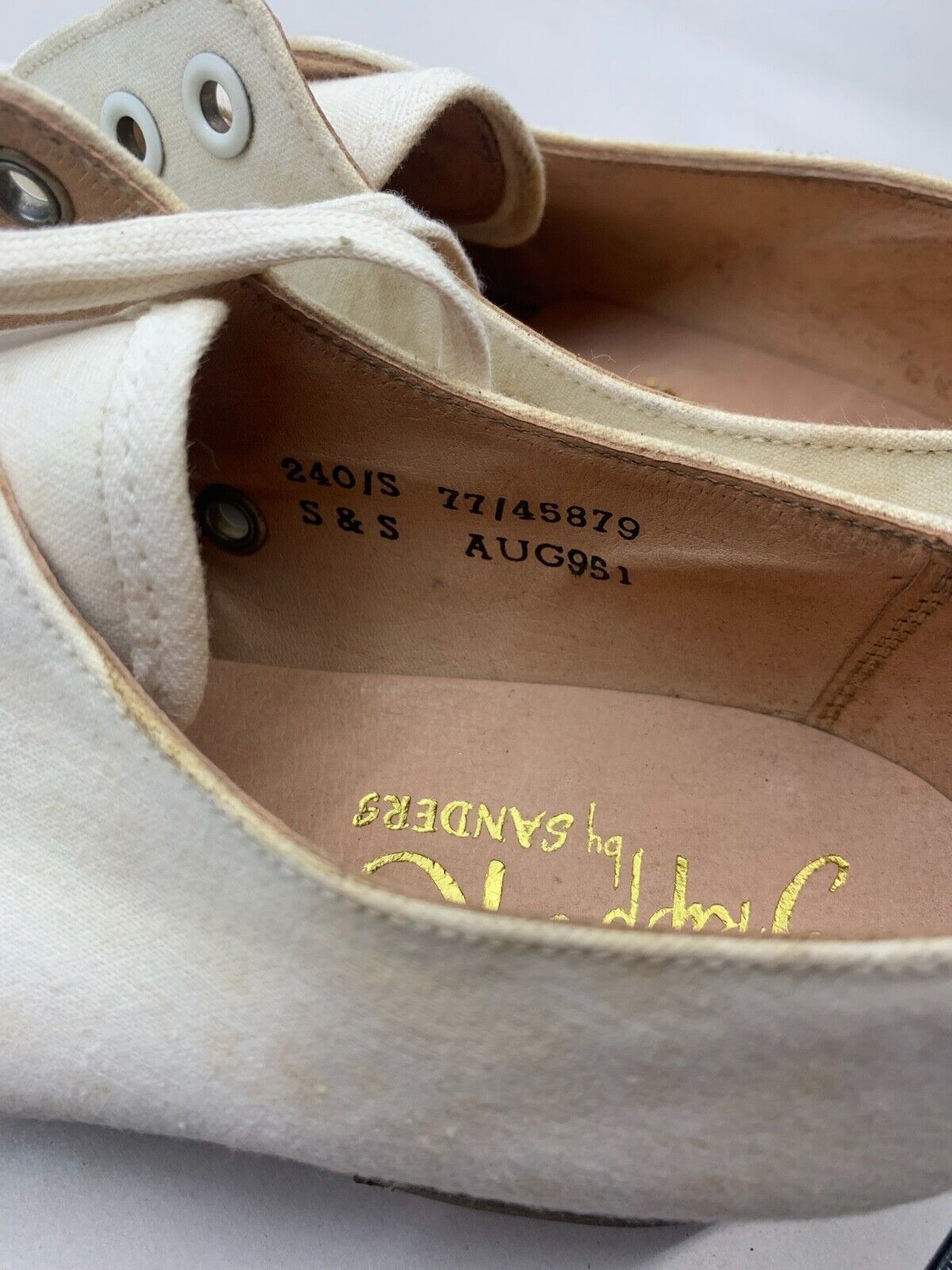 Original WW2 British Army Women's White Summer Shoes - ATS WAAF - Size 240s - The Militaria Shop