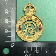Load image into Gallery viewer, Original WW1 British Army 1st & 2nd Life Guards Cap Badge George V - The Militaria Shop
