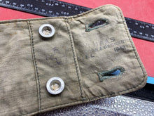 Lade das Bild in den Galerie-Viewer, Original WW2 Swiss Army / German Army Tent Pole / Zeltbahn Peg Bag - 1943 - The Militaria Shop