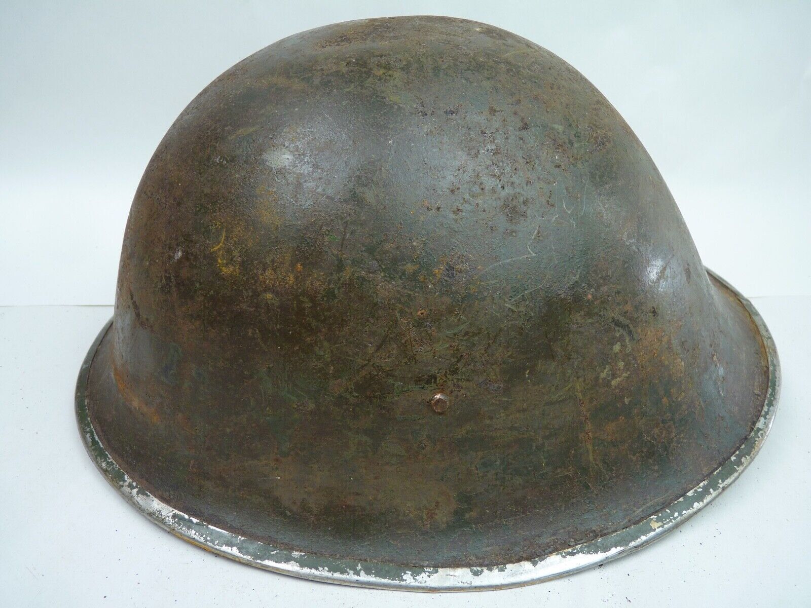 Original WW2 British / Canadian Mk3 Turtle Helmet Great Paint - The Militaria Shop