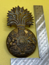 Lade das Bild in den Galerie-Viewer, Original British Army King's Crown Royal Scots Fusiliers Glengarry Badge - The Militaria Shop