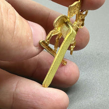 Load image into Gallery viewer, The Queen's Royal Regiment - Genuine British Army Cap Badge - The Militaria Shop