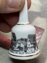 Lade das Bild in den Galerie-Viewer, Original Vintage Crested China Ware Bell - SHANKLIN - Isle of Wight - The Militaria Shop