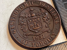 Charger l'image dans la galerie, Gastronomic Festival of Torquay 1951 - Bronze Medialion / Coin - The Militaria Shop